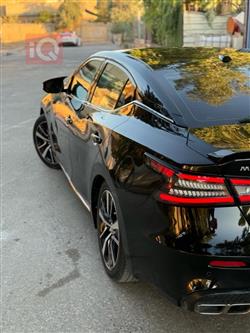 Nissan Maxima